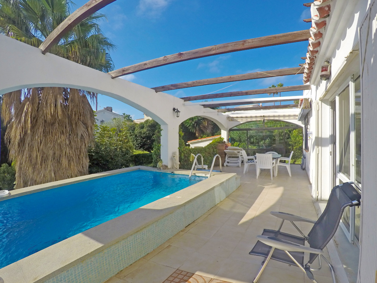 Sea view villa for sale in Mijas Costa RAD Property Services