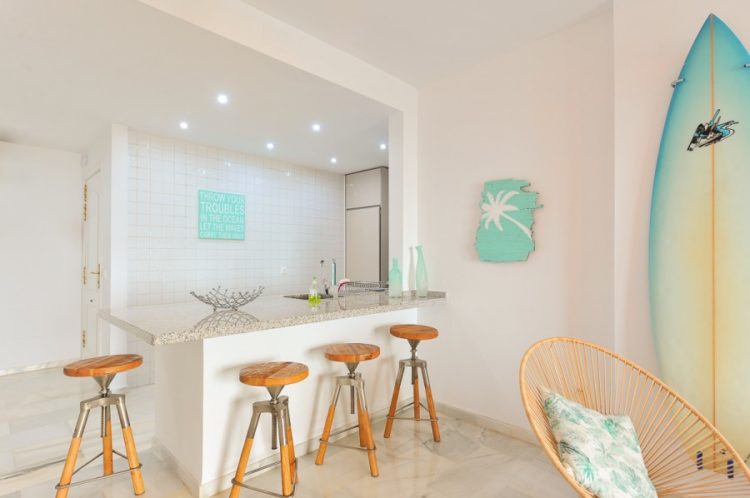 Beachfront apartment for sale in Calahonda