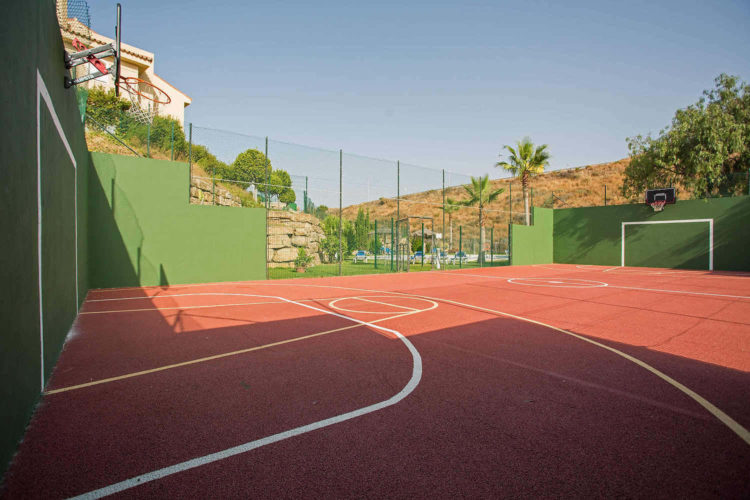 Sea view villa for sale in Mijas Costa