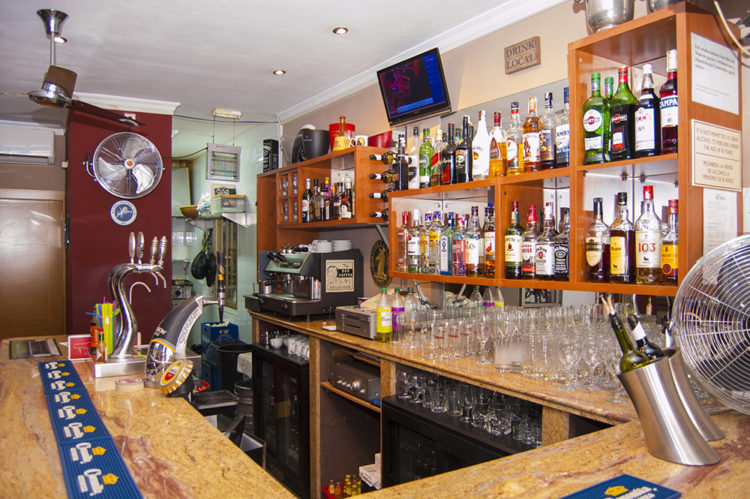 Bar for sale in Calahonda, Costa del Sol