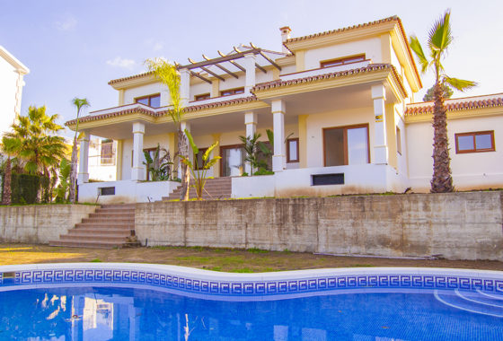 Villa for sale in La cala Golf