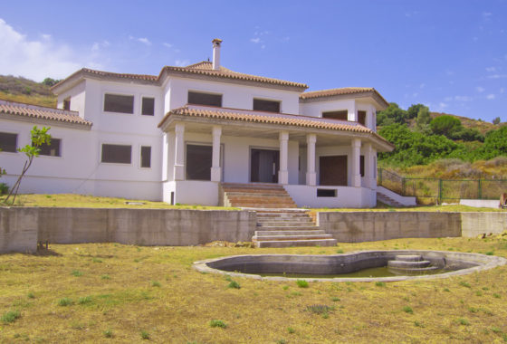 Golf villa for sale in La Cala de Mijas